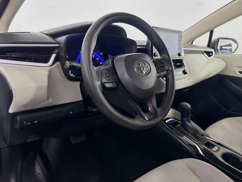Used 2022 Toyota Corolla LE FWD image 21