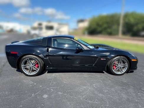 Used 2007 Chevrolet Corvette Z06 w/ Preferred Equipment Group RWD image 6