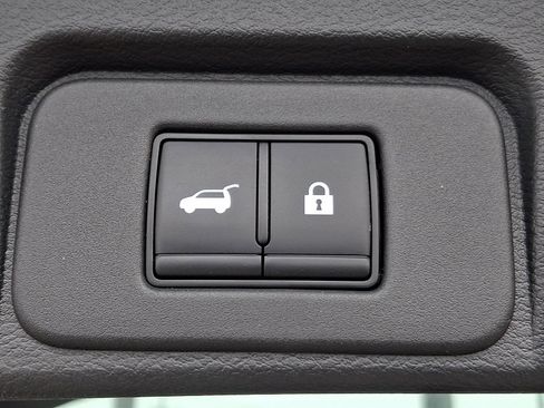 Used 2023 Nissan Rogue Platinum w/ Platinum Premium Package image 32