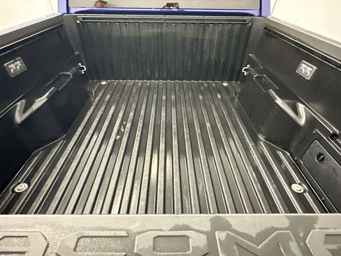 Used 2024 Toyota Tacoma TRD Sport w/ TRD Sport Upgrade Package image 30