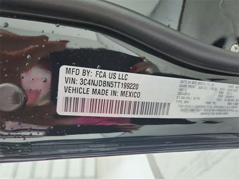 New 2026 Jeep Compass Latitude image 40