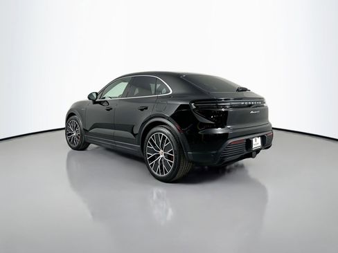 Certified 2025 Porsche Macan 4S Electric image 3