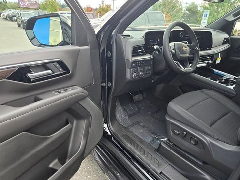 New 2025 Chevrolet Suburban LS w/ Max Trailering Package image 23