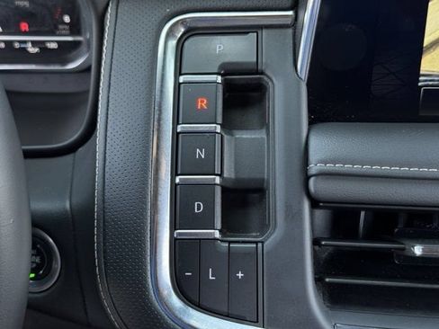 Certified 2024 GMC Yukon XL SLT RWD image 21