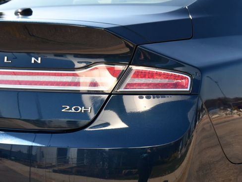 Used 2017 Lincoln MKZ Premiere image 36