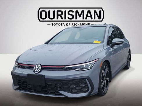 Used 2025 Volkswagen GTI SE FWD image 3