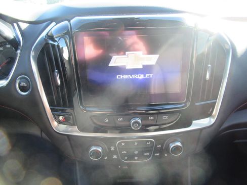 Certified 2024 Chevrolet Traverse RS w/ LPO, Floor Liner Package image 11