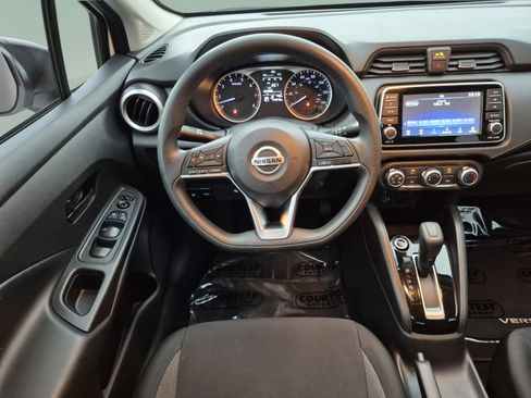 Used 2020 Nissan Versa S FWD image 13