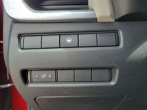 Certified 2021 Nissan Rogue SV FWD image 31