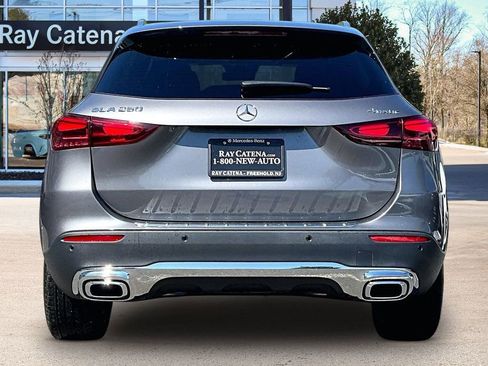 Used 2026 Mercedes-Benz GLA 250 4MATIC image 4