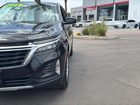 Used 2022 Chevrolet Equinox LT AWD/4WD image 3