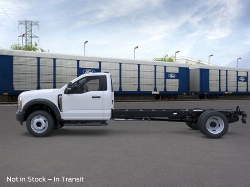 New 2026 Ford F550 2WD Regular Cab Super Duty image 3