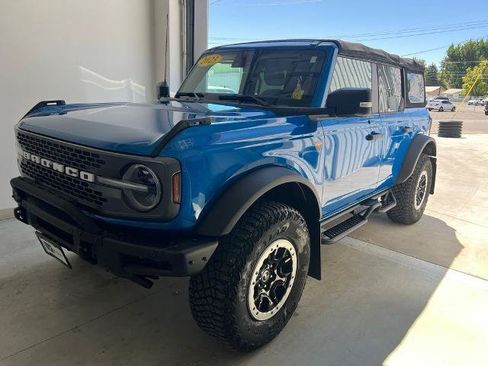 Certified 2023 Ford Bronco Badlands AWD/4WD image 3