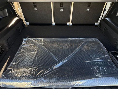 New 2026 Mercedes-Benz GLB 250 image 29