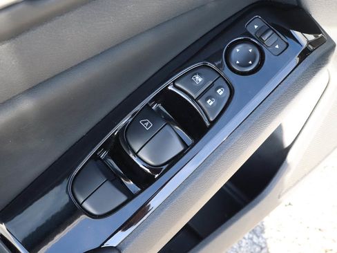 Used 2025 Nissan Altima 2.5 SR w/ SR Premium Package image 14