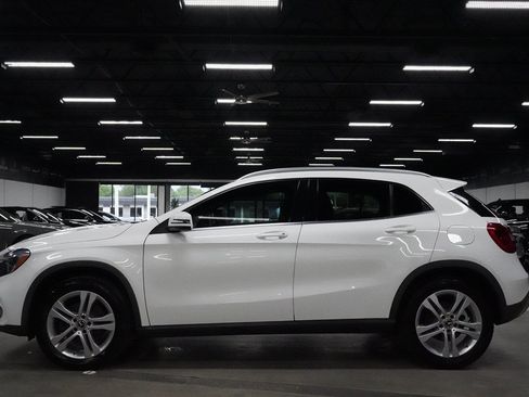 Used 2019 Mercedes-Benz GLA 250 w/ Convenience Package image 2