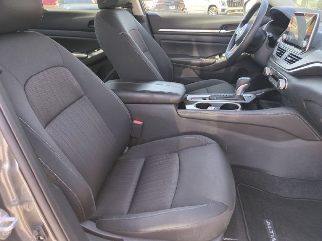 Used 2023 Nissan Altima 2.5 SV AWD/4WD image 25