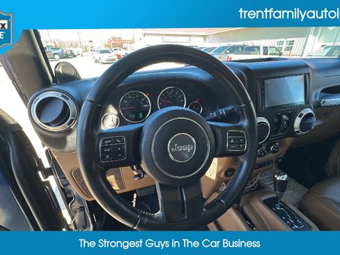 Used 2013 Jeep Wrangler Unlimited Sahara w/ Dual Top Group image 30