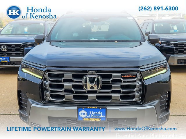 New 2026 Honda Pilot TrailSport image 2