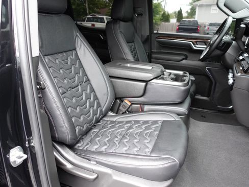 Used 2025 GMC Sierra 1500 Elevation AWD/4WD image 36