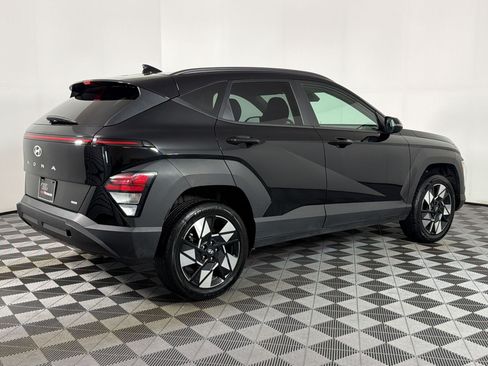 Used 2024 Hyundai Kona SEL AWD/4WD image 7