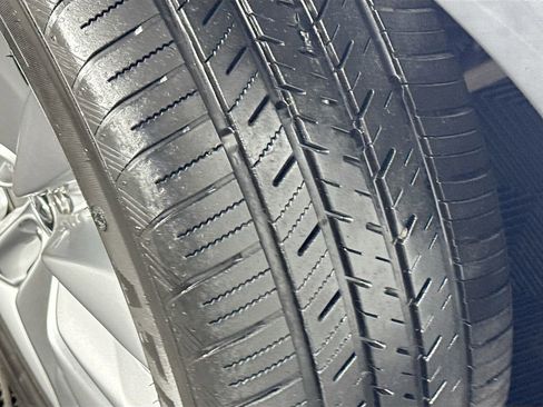 Used 2021 INFINITI QX50 Essential image 40