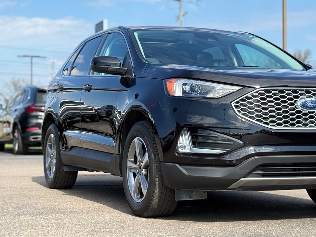 Used 2024 Ford Edge SEL w/ Convenience Package AWD/4WD image 32