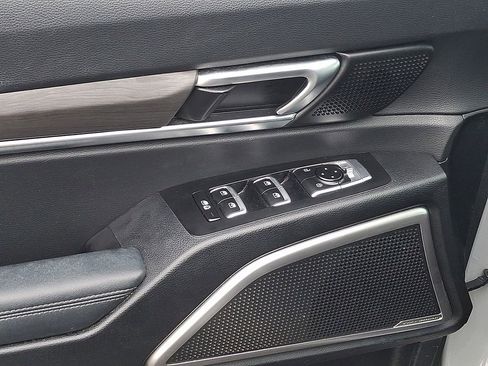 Used 2024 Kia Telluride EX X-Line image 12