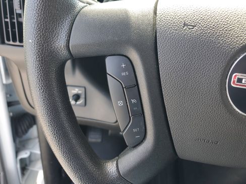 Used 2023 GMC Savana 2500 w/ Driver Convenience Package image 18