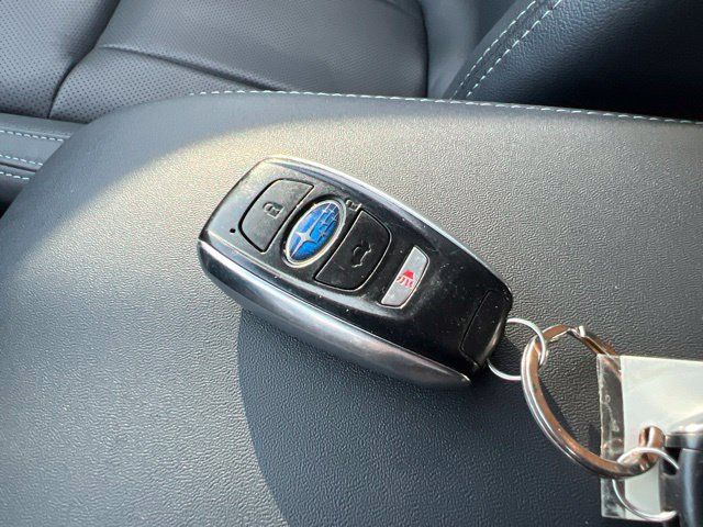 Used 2022 Subaru Ascent Touring AWD/4WD image 14