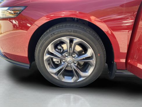 Certified 2023 Honda Accord EX image 33