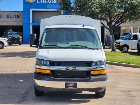 New 2025 Chevrolet Express 3500 w/ Power Convenience Package image 9