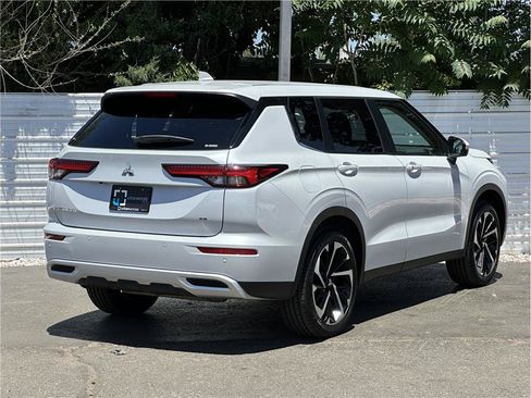 Used 2024 Mitsubishi Outlander Ralliart AWD/4WD image 10