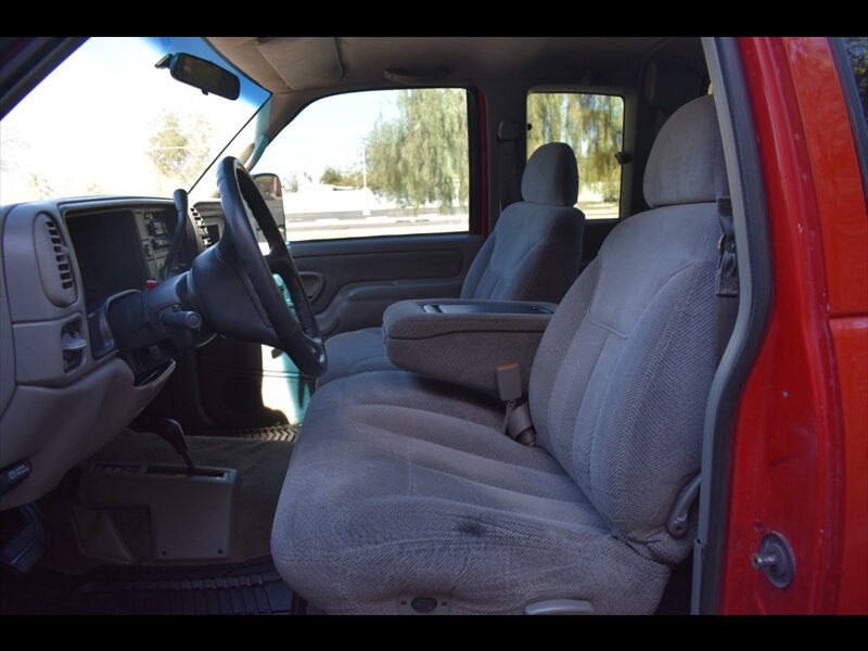 Used 1997 Chevrolet Silverado 3500 4x4 Extended Cab w/ Preferred Equipment Group 2 image 18