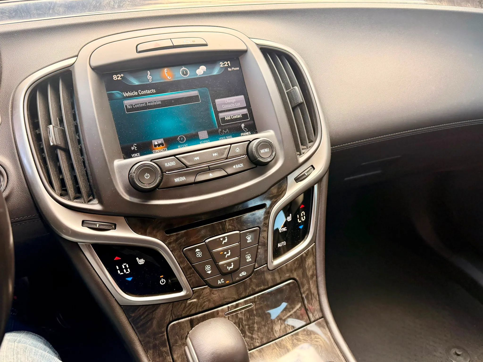 Used 2016 Buick LaCrosse Leather FWD image 12