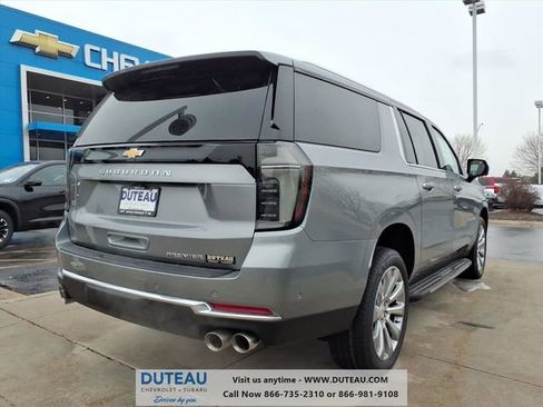 New 2026 Chevrolet Suburban Premier image 7