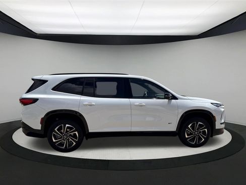 Used 2026 Buick Enclave Sport Touring AWD/4WD image 6