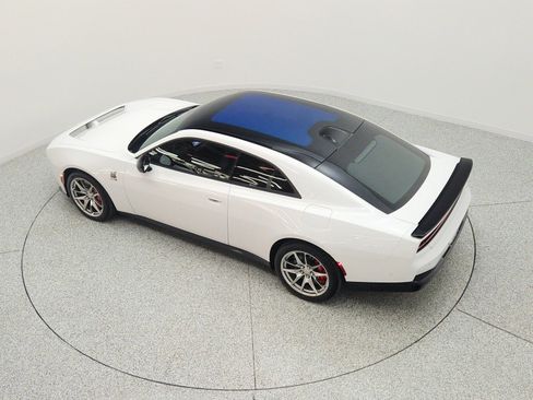 Used 2024 Dodge Charger Daytona Scat Pack w/ Plus Group AWD/4WD image 28