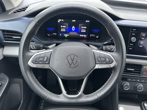 Used 2022 Volkswagen Taos SE AWD/4WD image 14