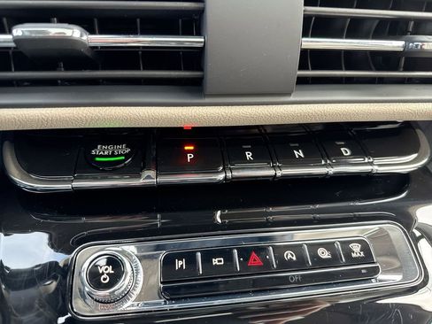 New 2026 Lincoln Corsair Reserve AWD/4WD image 17