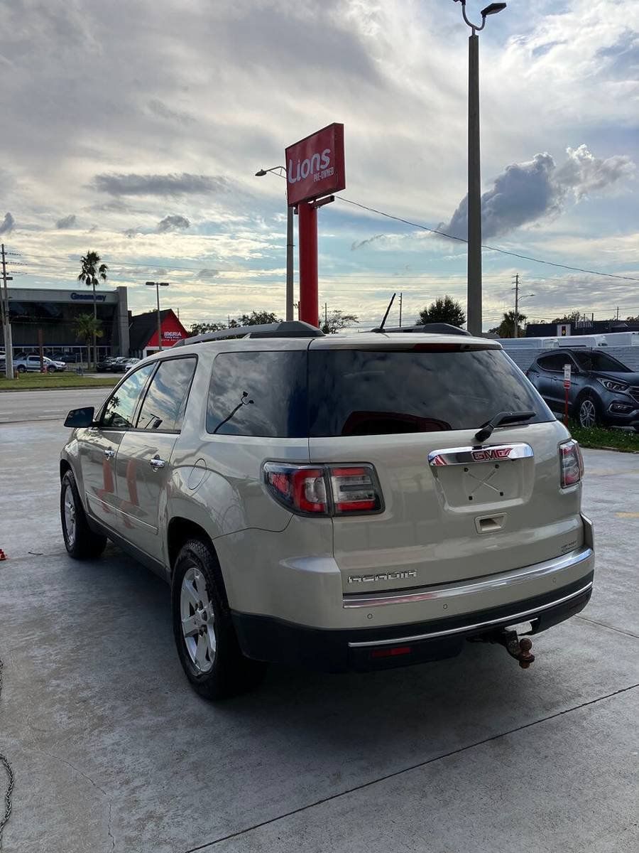 Used 2014 GMC Acadia SLE FWD image 17