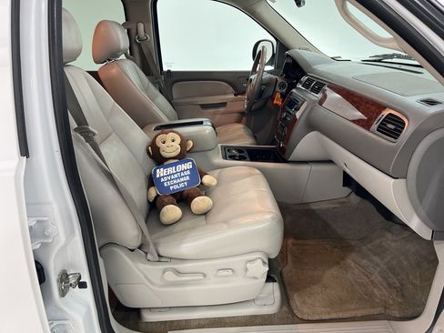 Used 2014 Chevrolet Tahoe LT image 23