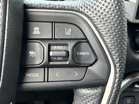 Used 2026 Toyota Tundra Limited AWD/4WD image 31