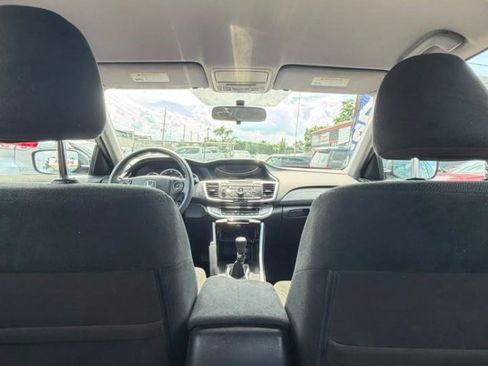 Used 2013 Honda Accord LX image 28