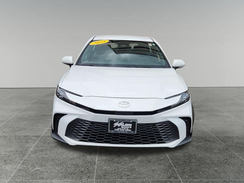 Certified 2025 Toyota Camry SE FWD image 2