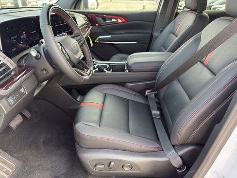 New 2026 Chevrolet Traverse RS image 11