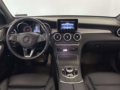 Used 2019 Mercedes-Benz GLC 300 4MATIC image 25