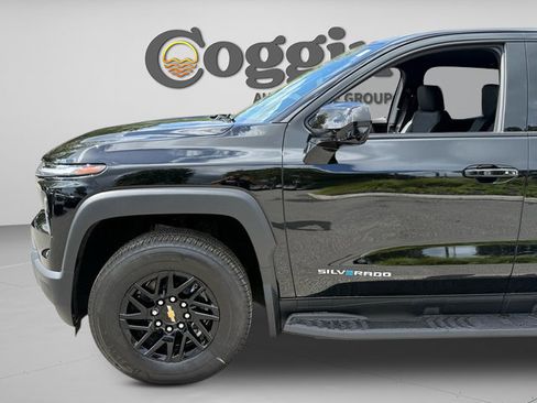 New 2026 Chevrolet Silverado EV LT image 7