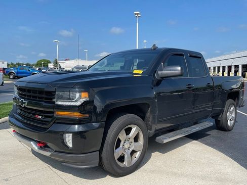 Used 2017 Chevrolet Silverado 1500 LT w/ All Star Edition AWD/4WD image 3