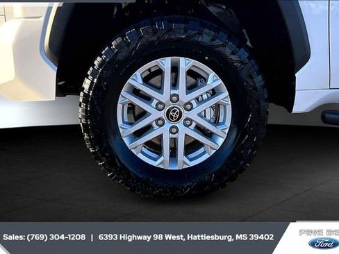 Used 2023 Toyota Tundra SR5 image 7